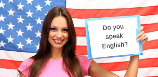 Mulher aprendendo o jeito mais fácil de aprender inglês