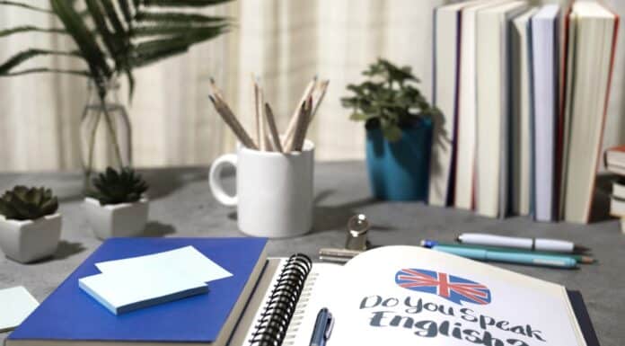 Livros mostrando formas de como aprender inglês